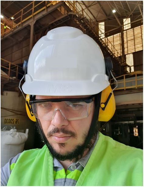 Leonardo Vasconcellos Rangel, especialista em desenvolvimento de processos e Geometalurgia da CMOC, concorre na premiação com o projeto “Caracterização geometalúrgica de tipos de nelsonito de catalão e a influência da mineralogia na avaliação das perdas de nióbio no processo de concentração da apatita”.