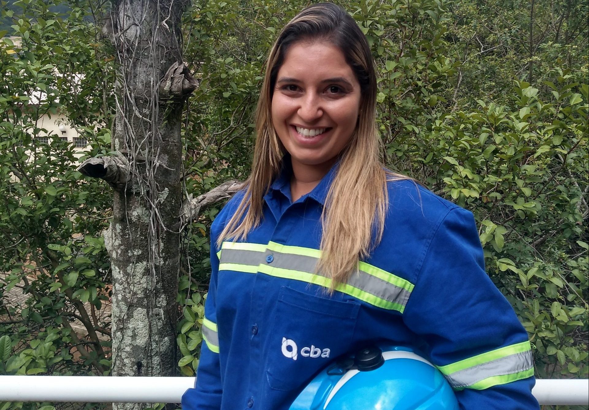 Larissa Marinho Castro trabalha na Companhia Brasileira de Alumínio – CBA no setor de meio ambiente