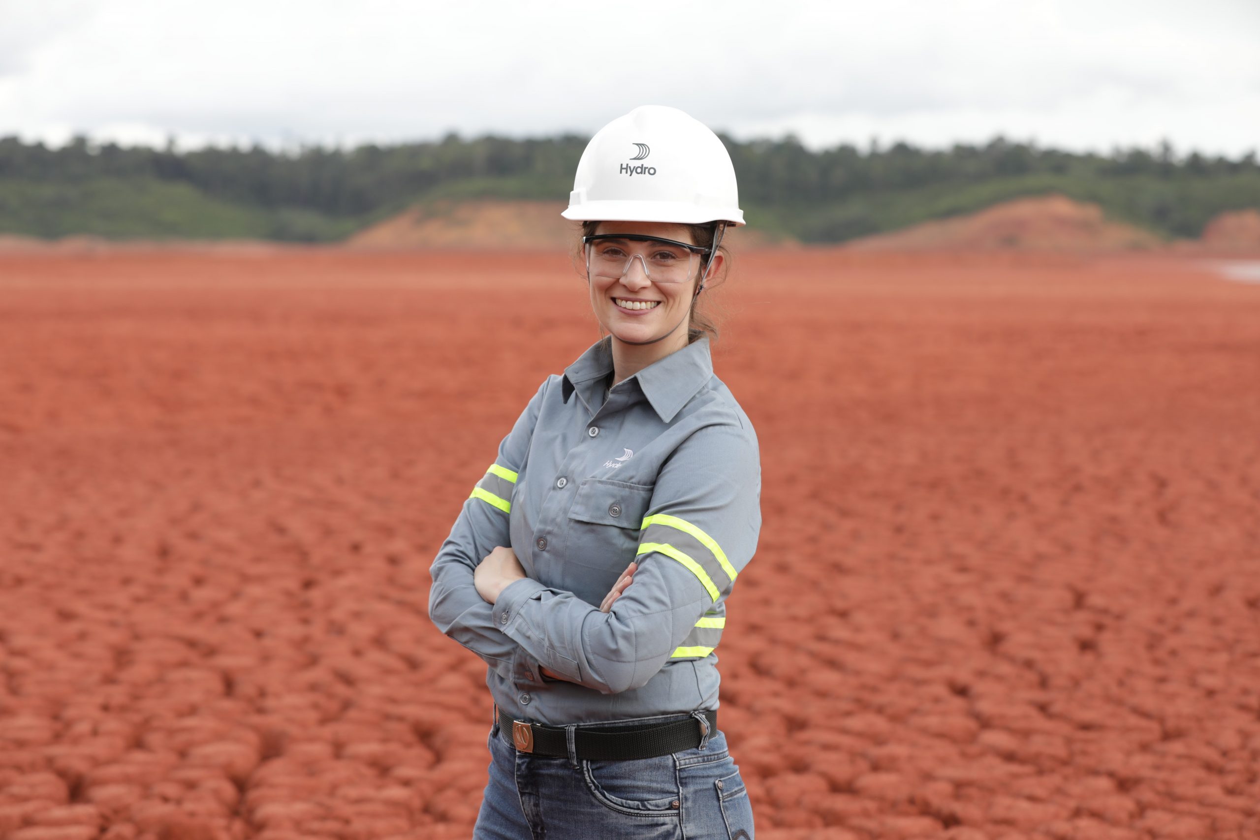 Lilian Pimentel, mineira de Pará de Minas, tenho 32 anos e sou Geotécnica na Hydro, em Paragominas