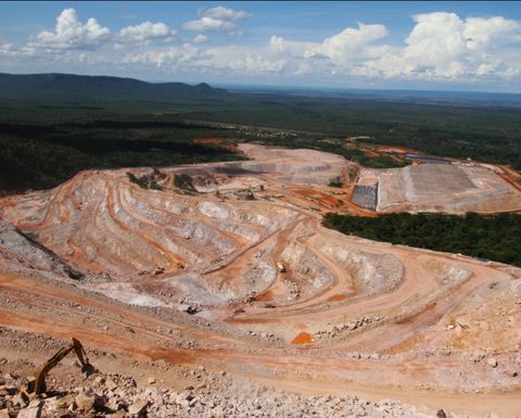 Aura Minerals pede novamente registro de IPO no Brasil