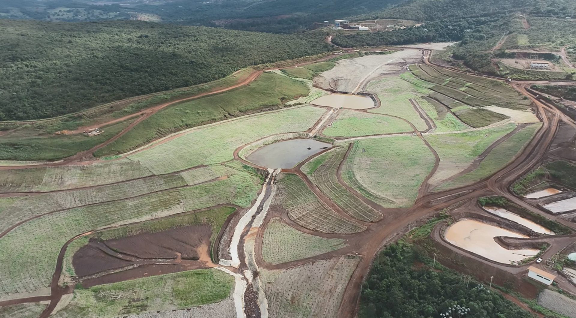 Mineração Usiminas conclui descaracterização de sua última barragem a montante