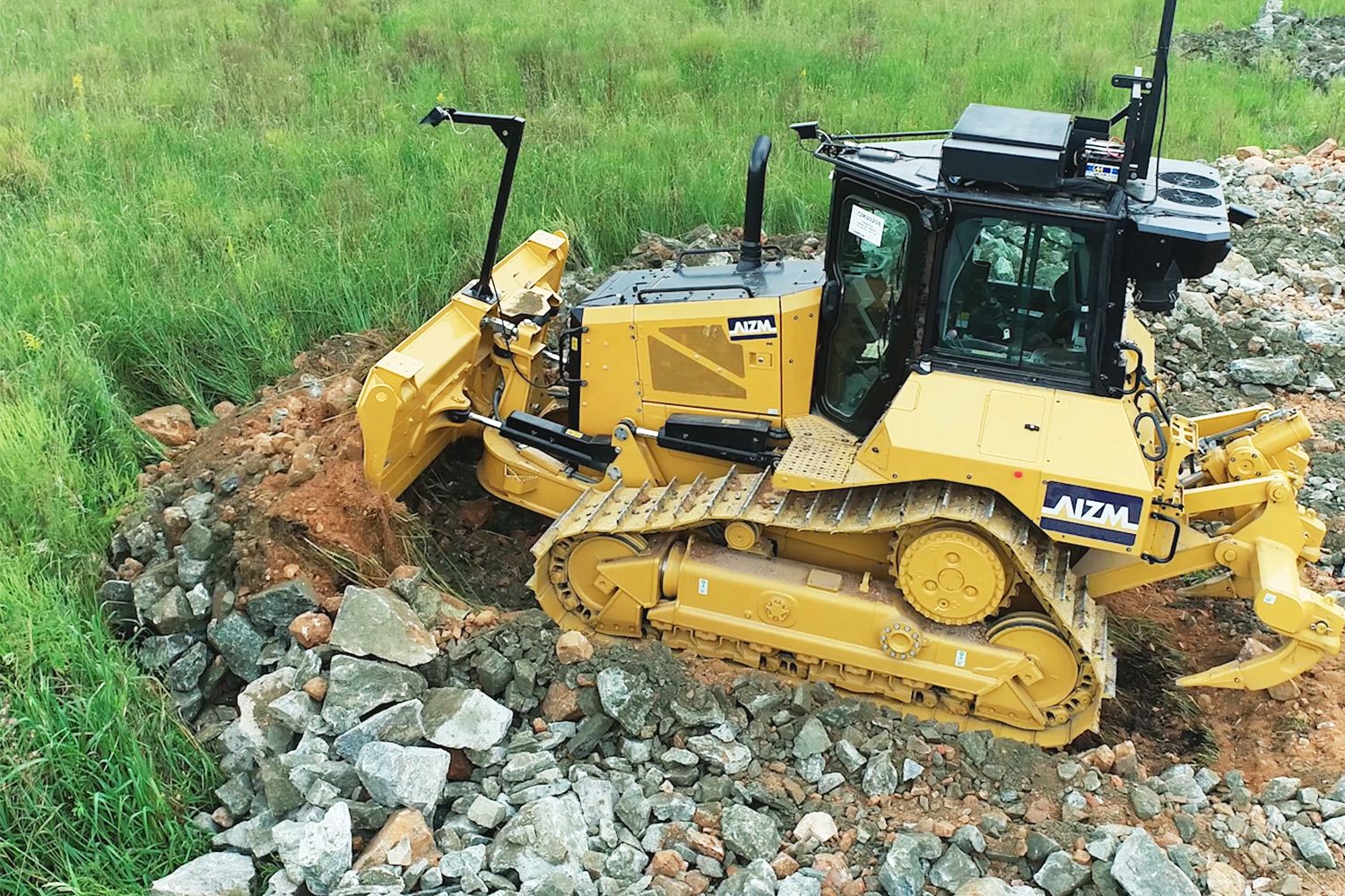 Equipamentos remotos e com motor elétrico são apresentados na Exposibram